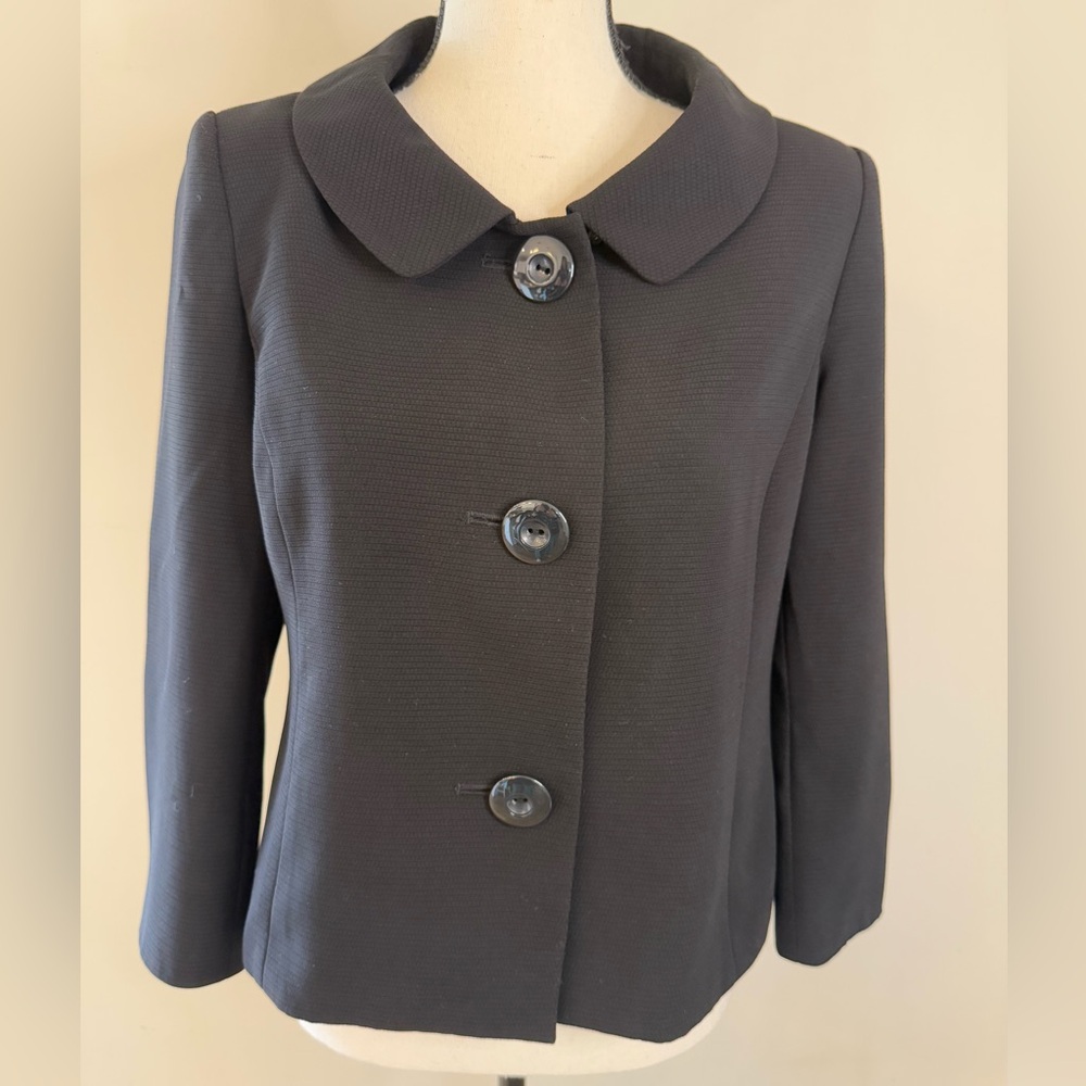 Le Suit preppy cropped black blazer SZ 6